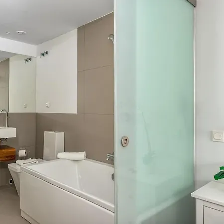 Sunny Terrace With Jacuzzi In El Higueron By Costarentals - Ref 26 Apartment *
