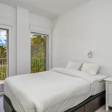 Sunny Terrace With Jacuzzi In El Higueron By Costarentals - Ref 26 Apartment Benalmádena
